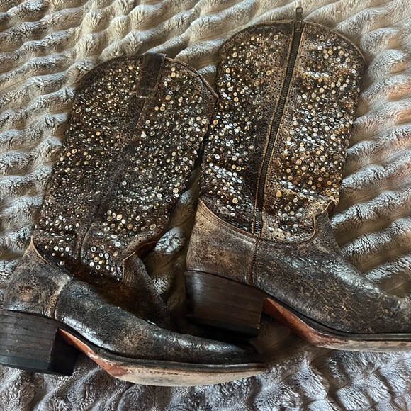 FRYE studded boots - Picture 2 of 3